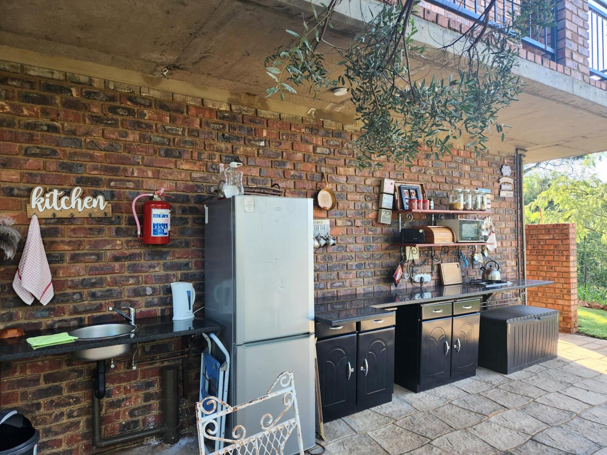Suikerbosrant Sleep And Go Bed & Breakfast Pretoria-Noord Dış mekan fotoğraf