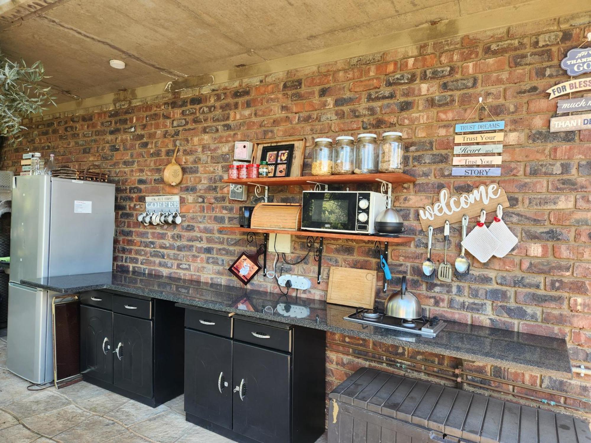 Suikerbosrant Sleep And Go Bed & Breakfast Pretoria-Noord Dış mekan fotoğraf