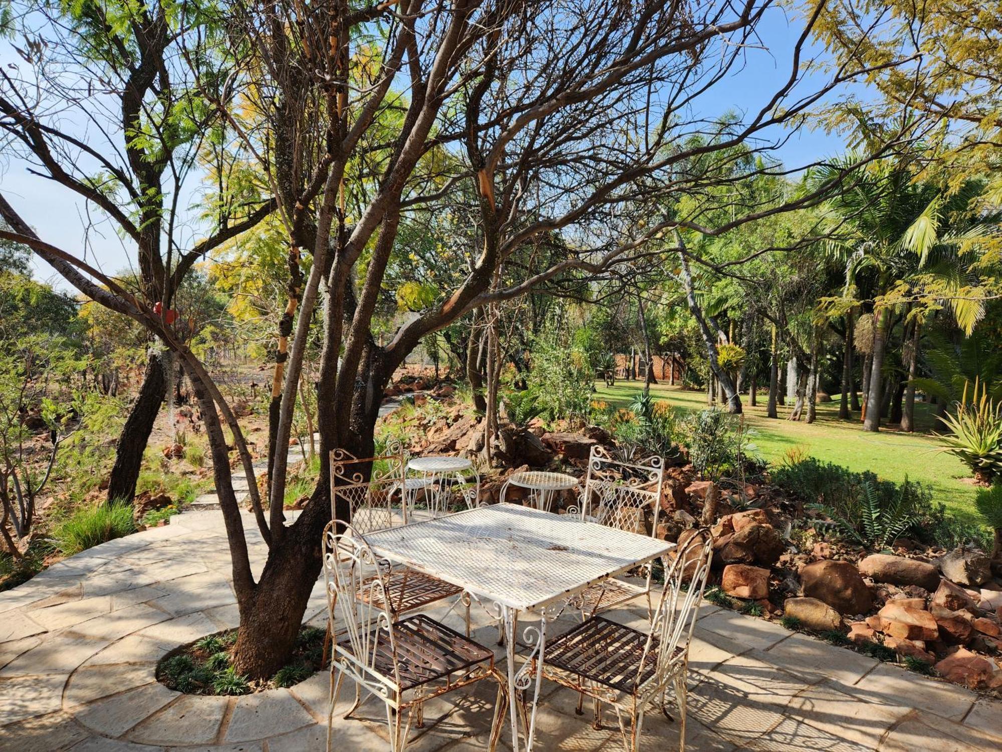 Suikerbosrant Sleep And Go Bed & Breakfast Pretoria-Noord Dış mekan fotoğraf